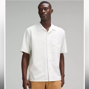 Men’s summer Fridays Lulu lemon T-shirt